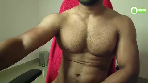 Snapshot of insanestud_miles chatting on 01.12.25 Miles online show from 01.12.25