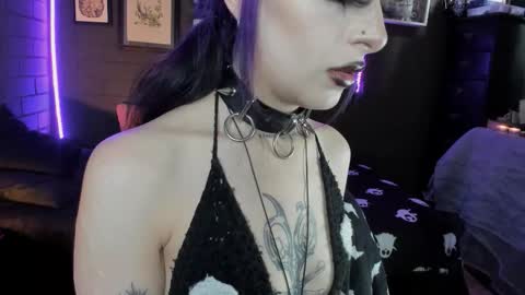 Snapshot of insania_999 chatting on 10.15.25 SANIA online show from 10.15.25