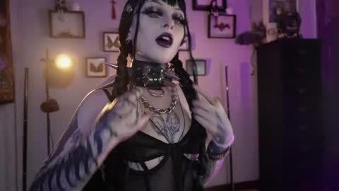   SANIA  online show from 04.15.26