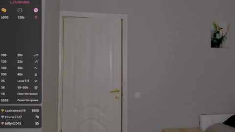 Snapshot of internetsexplorer chatting on 02.18.25 Bernadette  Join  online show from 02.18.25