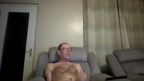 Snapshot of inthemood63 chatting on 09.22.25 inthemood63 online show from 09.22.25