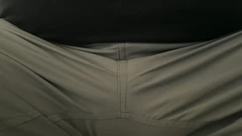 intressiert online show from 10.18.25