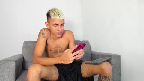 El Way online show from 01.14.26