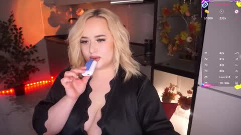 Snapshot of irena_barr18 chatting on 11.05.25 Irena Barr online show from 11.05.25