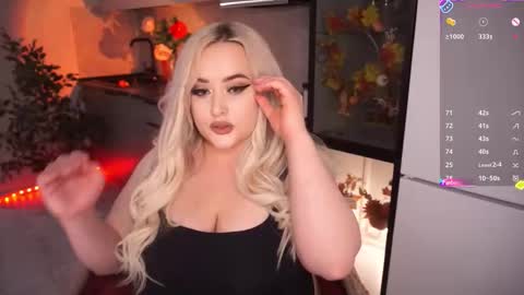 Snapshot of irena_barr18 chatting on 11.12.25 Irena Barr online show from 11.12.25