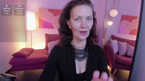 Irene online show from 10.08.25