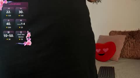 Snapshot of irina_05 chatting on 10.17.25 IRINA online show from 10.17.25