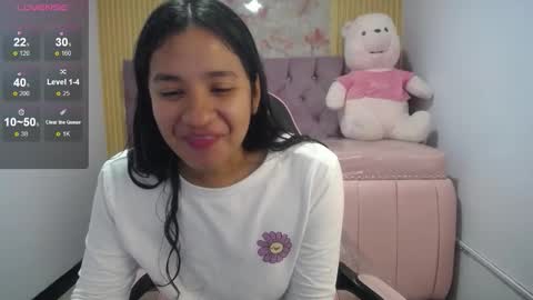 Snapshot of irina_evans_s1 chatting on 09.18.25 Irina online show from 09.18.25