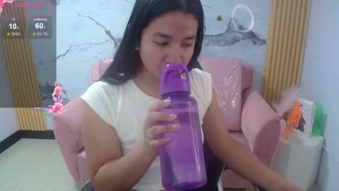 Snapshot of irina_evans_s1 chatting on 10.22.25 Irina online show from 10.22.25