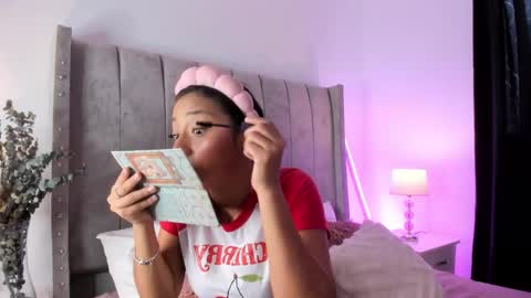 Snapshot of irinatanned chatting on 09.29.25 IRINA online show from 09.29.25