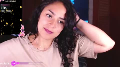 Snapshot of iris_colette chatting on 06.05.26 iris_colette online show from 06.05.26