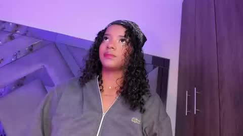 Snapshot of iris_hott1 chatting on 12.15.24 iris online show from 12.15.24
