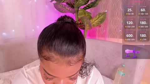 Snapshot of iris_hott1 chatting on 09.11.25 iris online show from 09.11.25