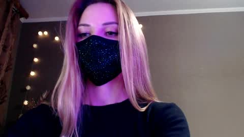 Lily online show from 04.18.26