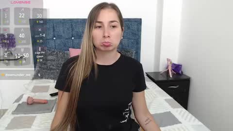 Snapshot of iris_love18 chatting on 12.15.24 IRIS online show from 12.15.24