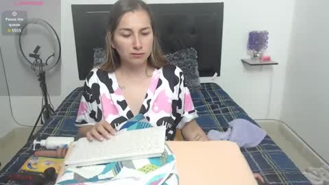 Snapshot of iris_love18 chatting on 02.03.25 IRIS online show from 02.03.25