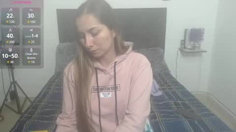 Snapshot of iris_love18 chatting on 02.10.25 IRIS online show from 02.10.25