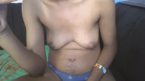 Snapshot of iris_love_2 chatting on 01.23.25 iris_love_2 online show from 01.23.25