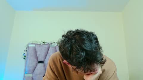 Iris online show from 12.23.25