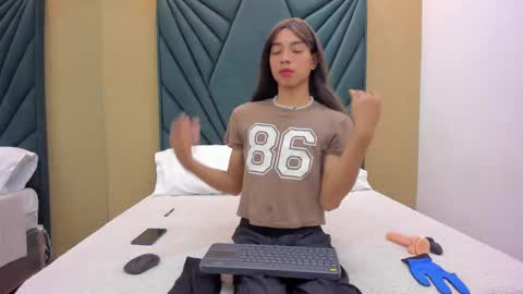 Snapshot of iris_scott1 chatting on 09.26.25 Iris online show from 09.26.25