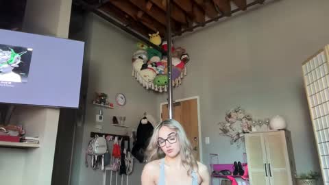 iris online show from 02.23.25