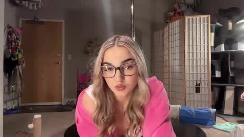 iris online show from 03.08.25