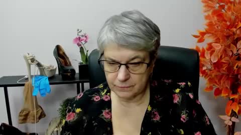 I R I S online show from 12.03.24