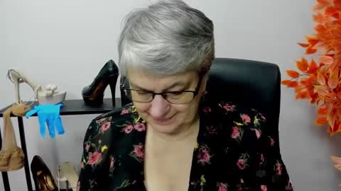 I R I S online show from 12.04.24