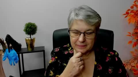 I R I S online show from 01.13.25