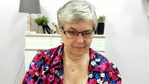 I R I S online show from 04.01.26