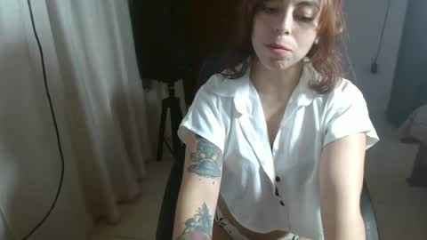 Snapshot of irisarellano_ chatting on 07.04.26 irisarellano_ online show from 07.04.26