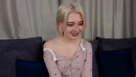 Iris Day Maya night online show from 12.04.24