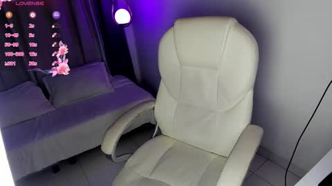 Snapshot of irisbeel chatting on 02.17.26 irisbeel online show from 02.17.26