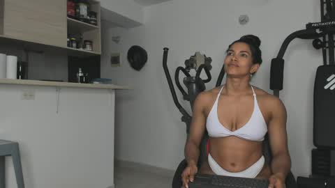 Snapshot of irisfit chatting on 04.19.26 Iris Fit online show from 04.19.26