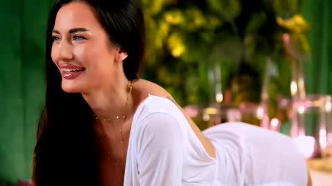 Snapshot of irisnightshade chatting on 05.23.26 Maria online show from 05.23.26