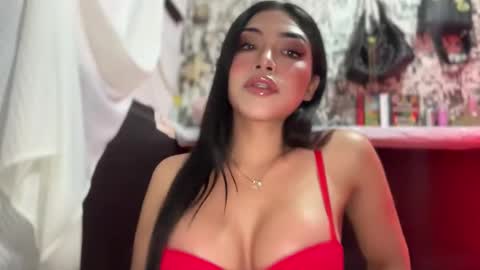 Snapshot of iriss_fox chatting on 04.23.26 iriss_fox online show from 04.23.26