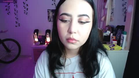 Iris  online show from 01.14.26