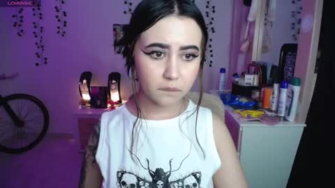 Iris  online show from 01.19.26