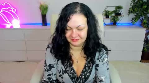 Iris online show from 03.10.26