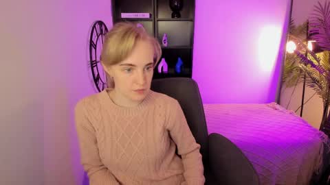 Snapshot of irmaronn chatting on 04.06.26 Irma online show from 04.06.26