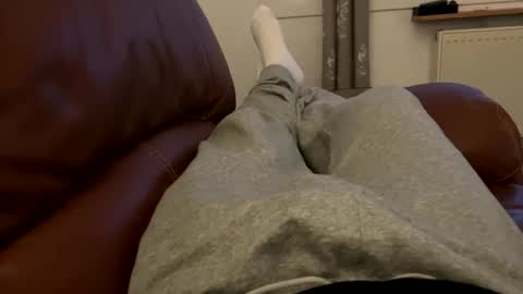 Snapshot of irnbru7 chatting on 02.12.25 Sc - andrew vernel online show from 02.12.25