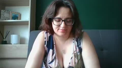 Snapshot of irresistibleparis chatting on 07.07.26 Paris online show from 07.07.26