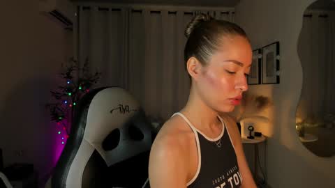 isa_____ online show from 12.17.24