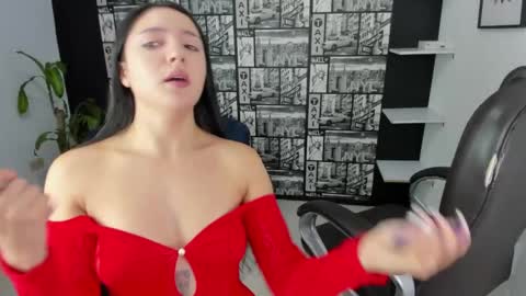 Isa and Natasha online show from 02.25.25