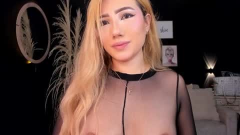 Isa Cortes  online show from 07.15.26