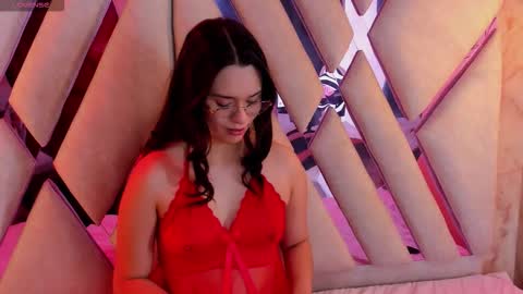 Snapshot of isa_doux chatting on 02.15.26 Isa online show from 02.15.26