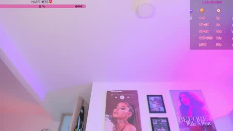 Snapshot of isa_greey chatting on 04.27.26 isabella online show from 04.27.26