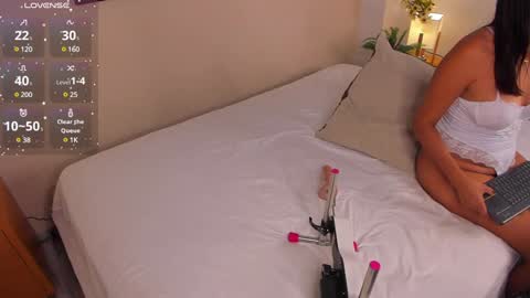 oIssaJonneso online show from 02.06.25