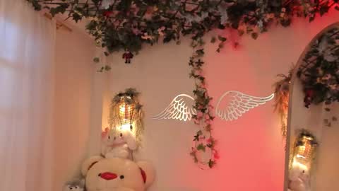 Isabella        online show from 02.12.26