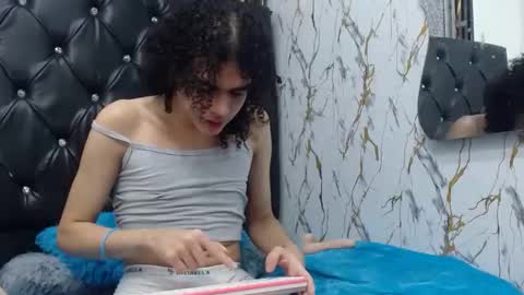 Snapshot of isa_x18 chatting on 06.24.26 isa_x18 online show from 06.24.26